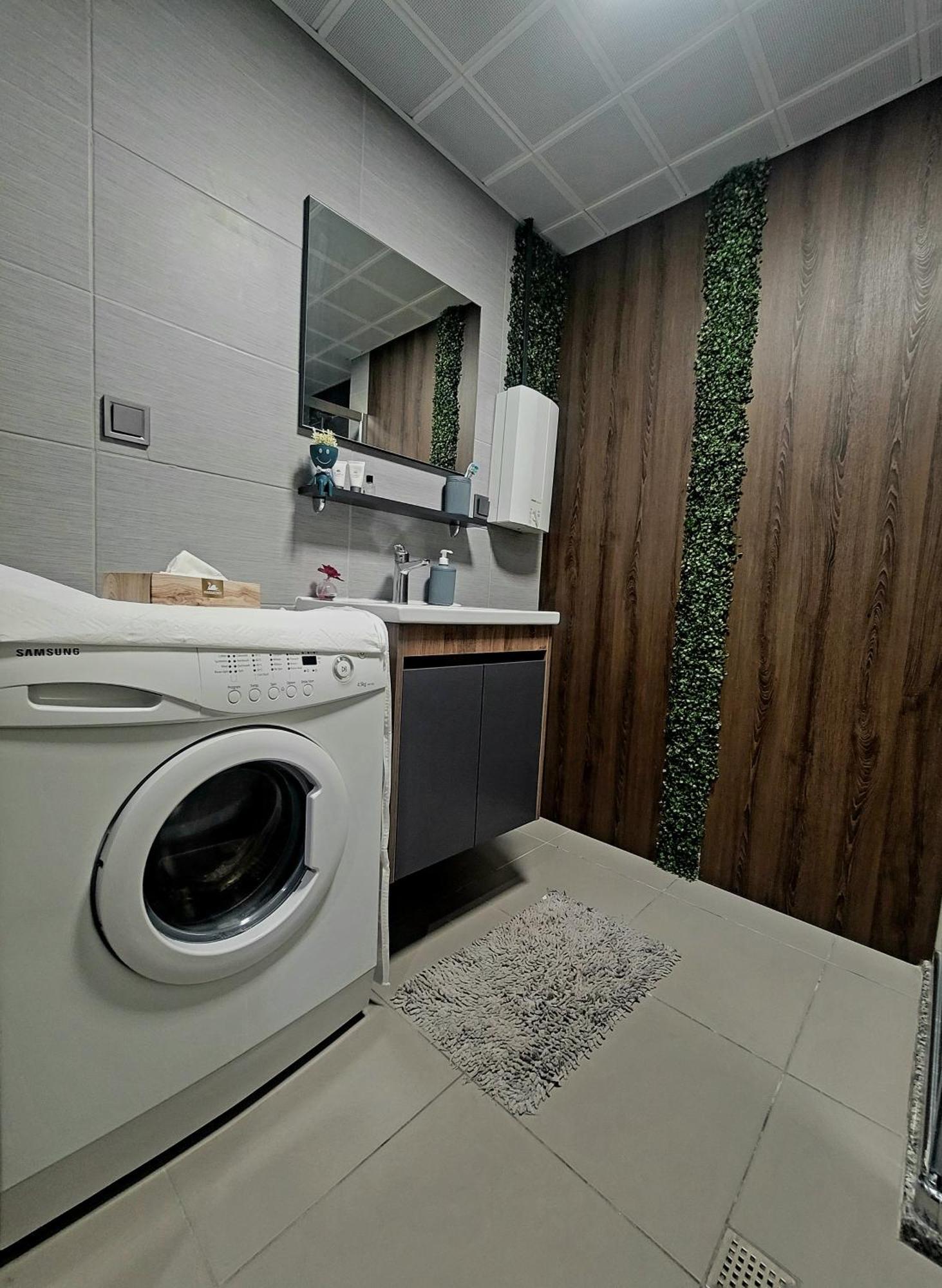 Alfred Sky Smart Apartment 29Th Spa Included Skopje Eksteriør bilde